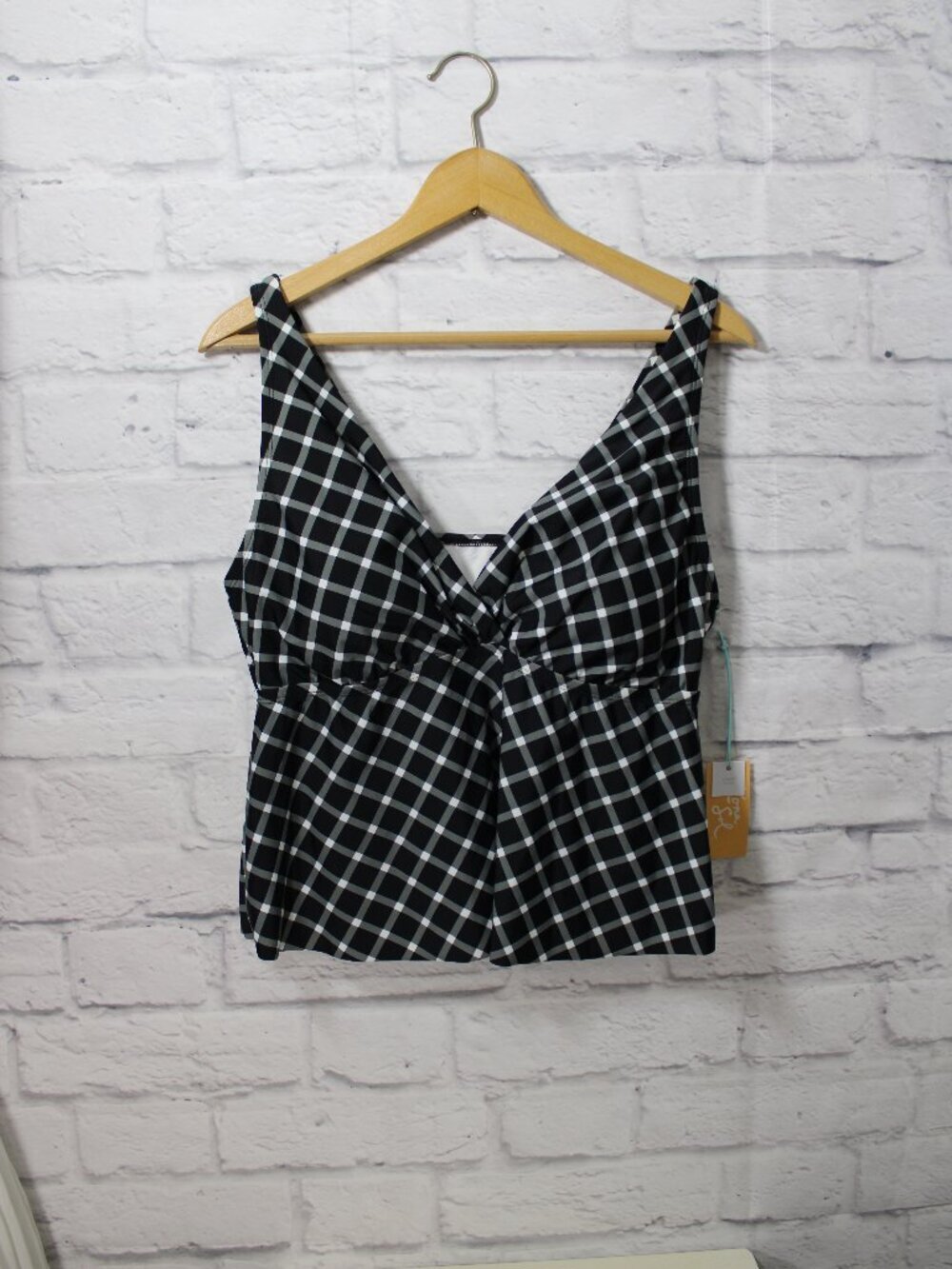 Kona Sol 14 Black White Checkered Gingham V Neck Crop Tankini Top Summer Swim